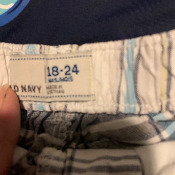 Two boys 18-24 month outfits old navy - Picture 5 of 11